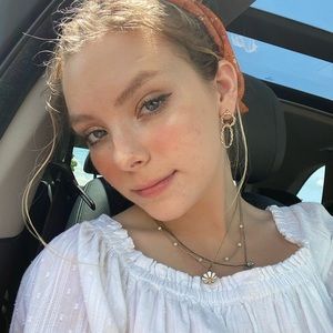 Meet your Posher, Grace